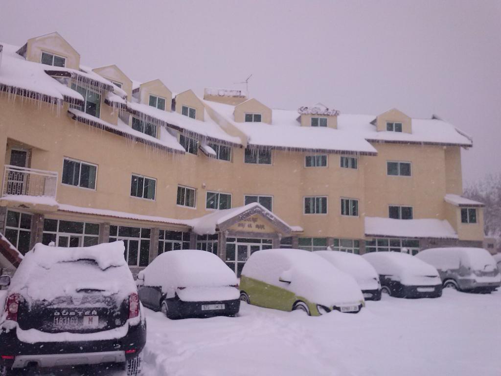 Hotel Relais Ras El Maa Ifrane  Dış mekan fotoğraf